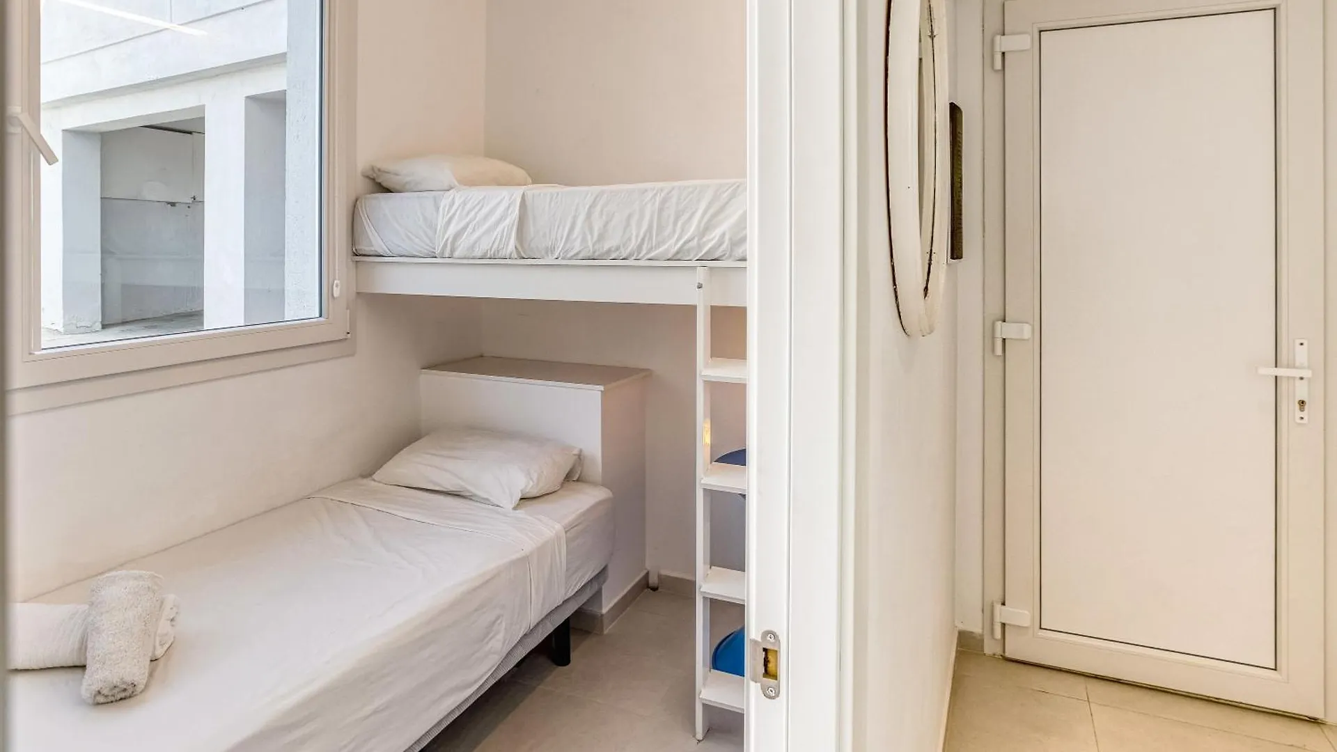 Apartamento L'Escala - Bajos